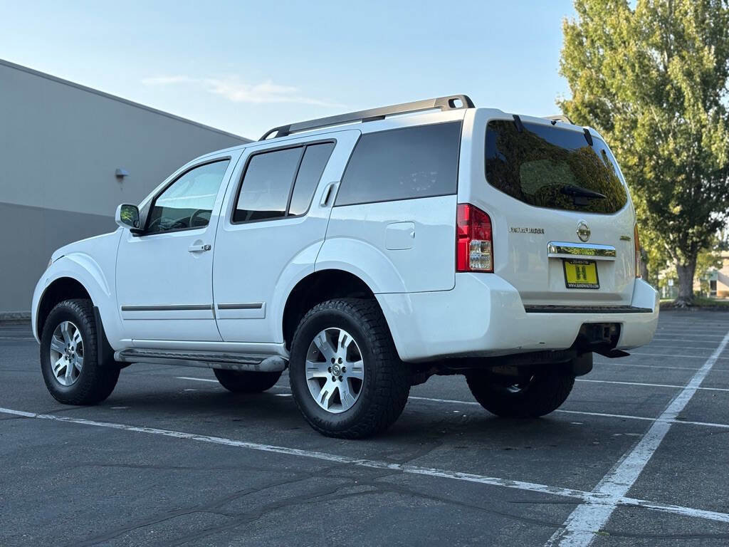 Used 2011 Nissan Pathfinder Silver w/ Protection Pkg image 3