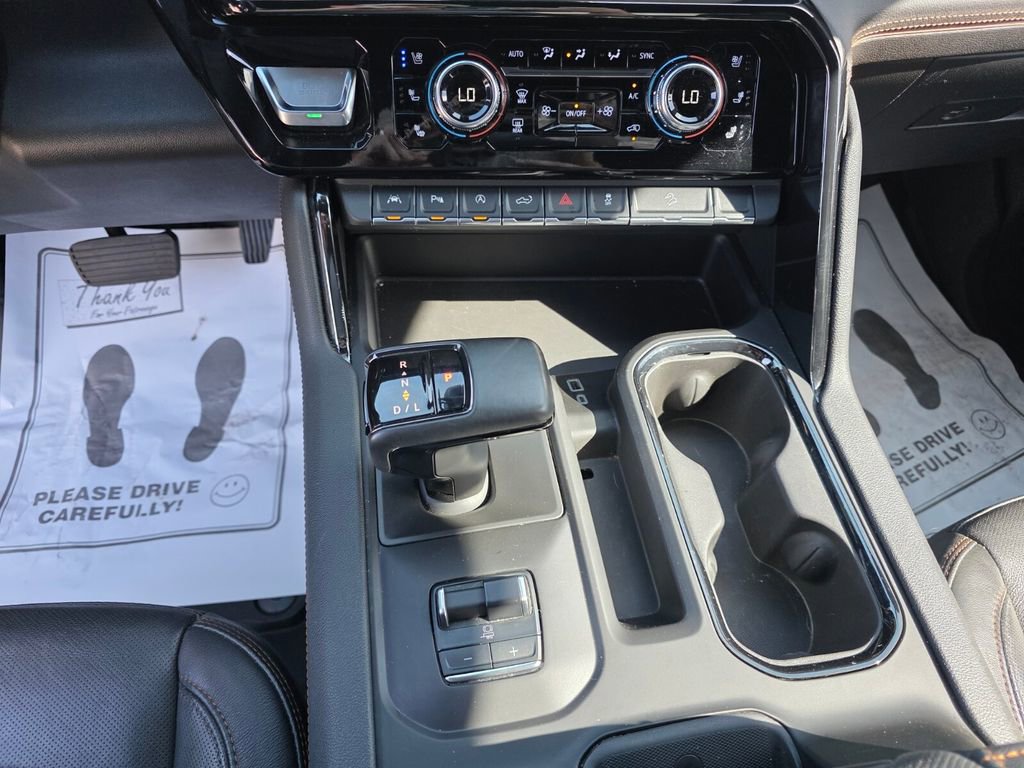 Used 2023 GMC Sierra 1500 AT4 image 24