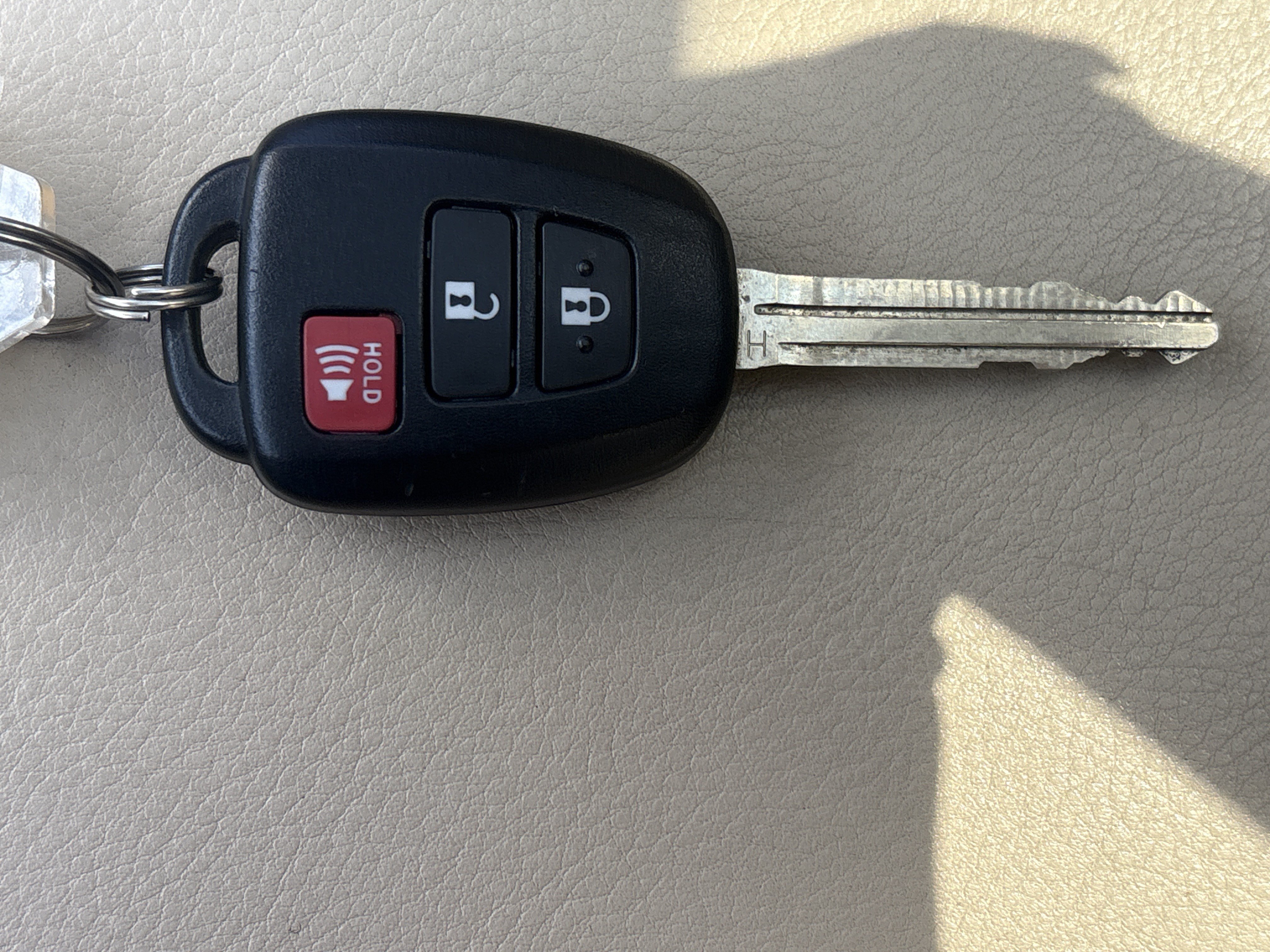 Used 2015 Volkswagen Tiguan SEL AWD/4WD image 36