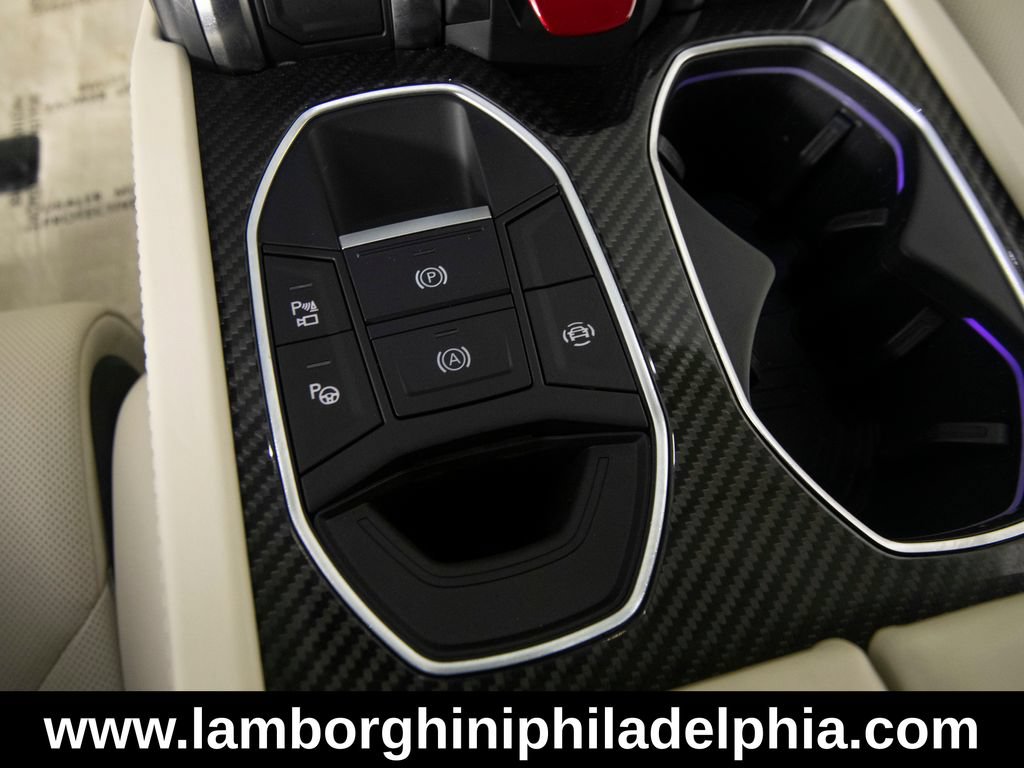 Used 2023 Lamborghini Urus S AWD/4WD image 35