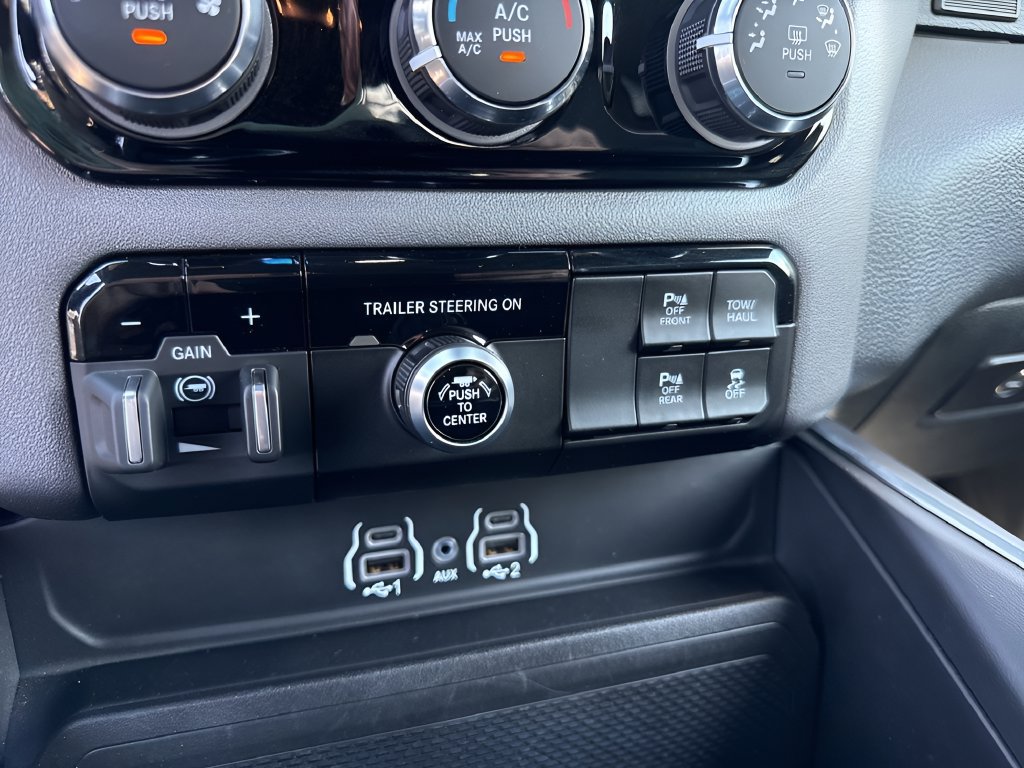 Used 2025 RAM 1500 Big Horn RWD image 25