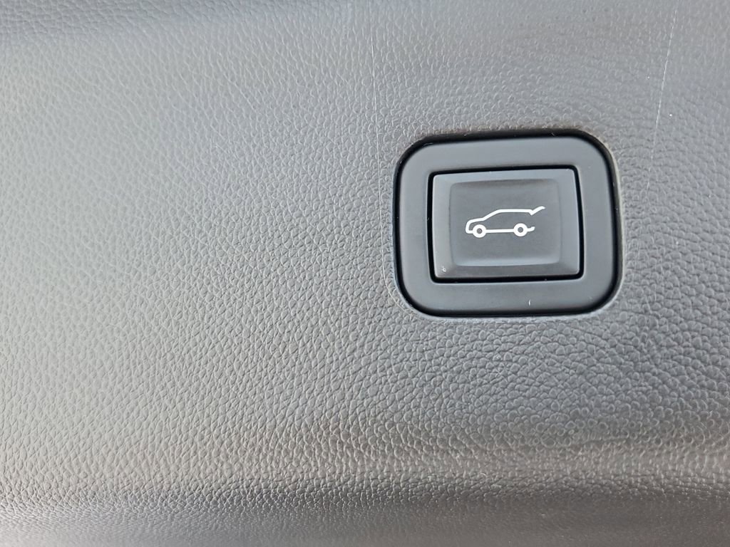 Certified 2021 Buick Enclave Avenir w/ Avenir Technology Package image 32