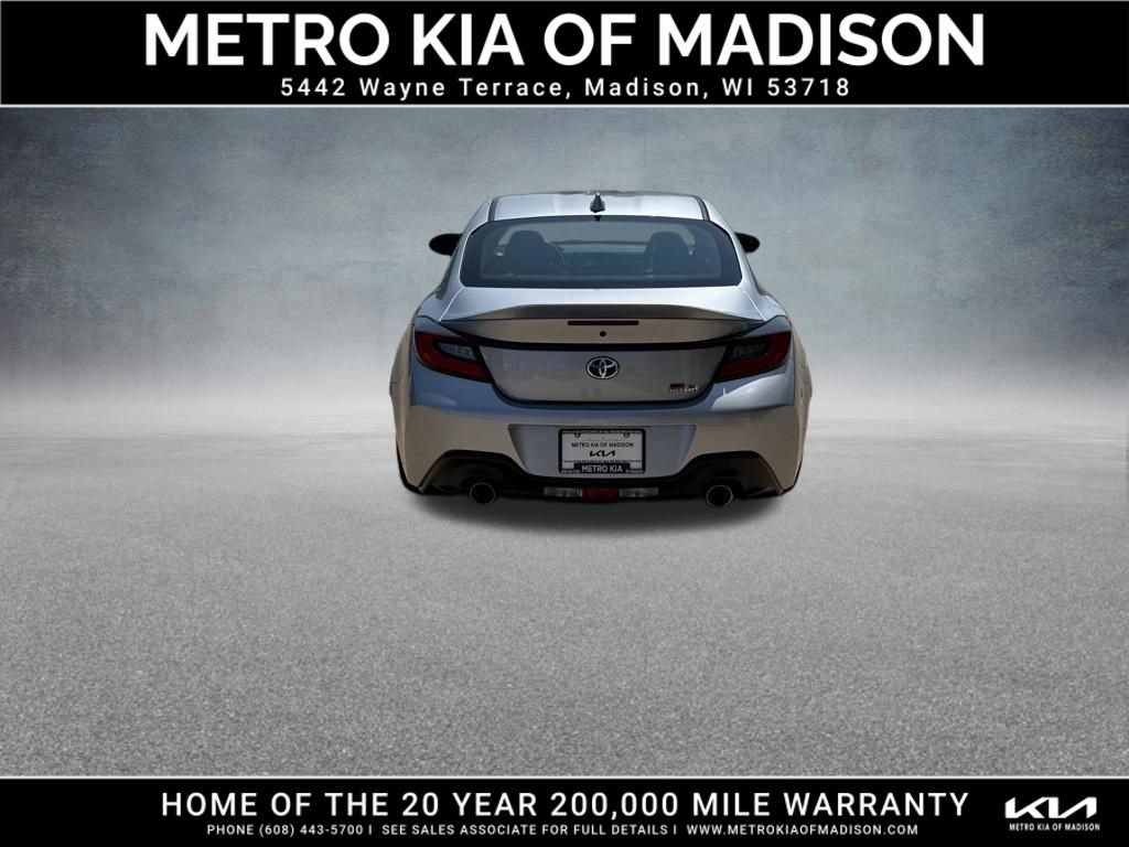 Used 2024 Toyota GR86 Premium RWD image 5