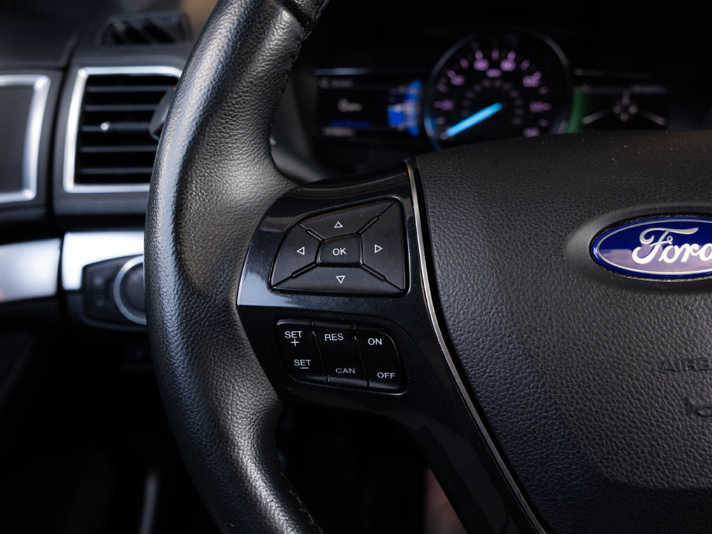 Used 2018 Ford Explorer Limited AWD/4WD image 16