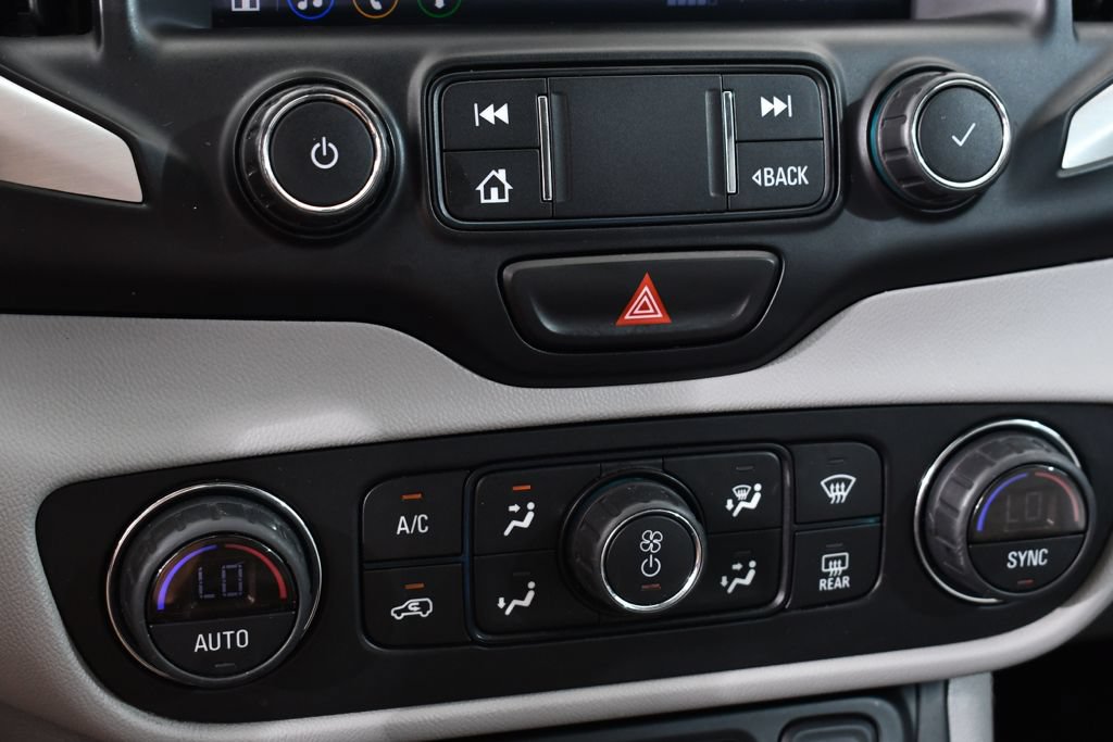 Used 2020 GMC Terrain SLT AWD/4WD image 30