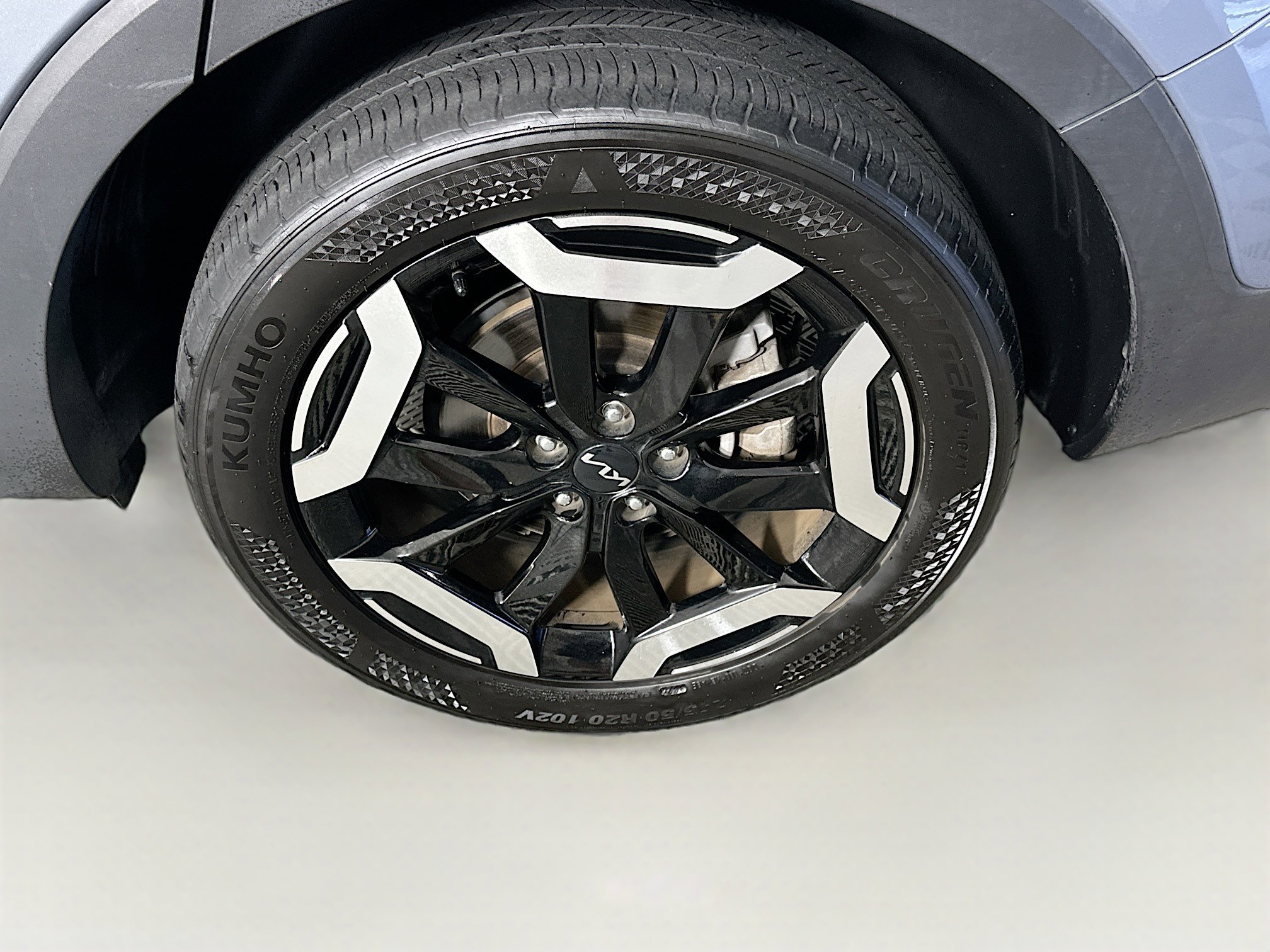 Used 2025 Kia Telluride S FWD image 11