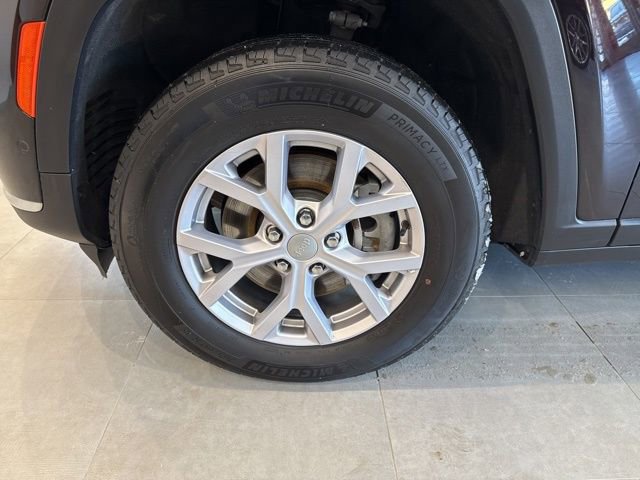 Used 2022 Jeep Grand Cherokee L Limited w/ Luxury Tech Group II image 14