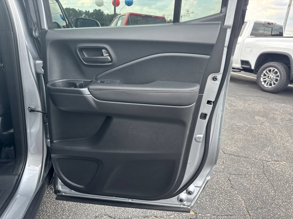 Used 2025 Honda Ridgeline TrailSport image 17