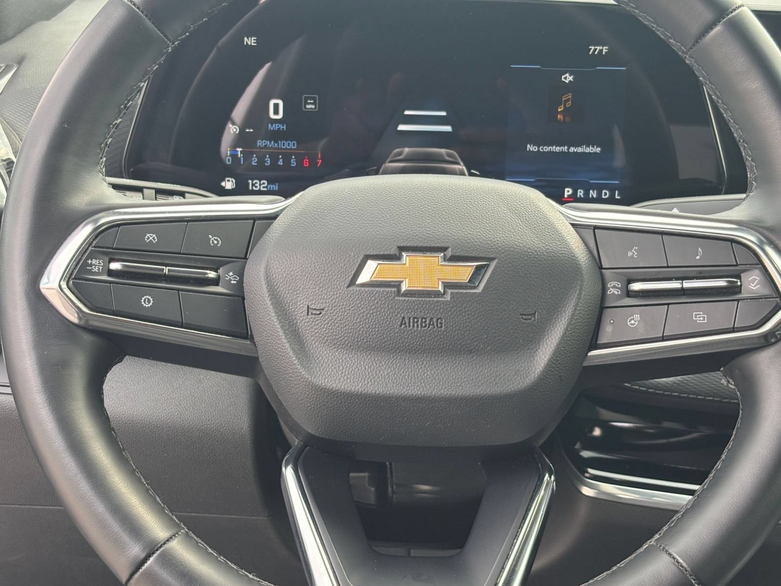 Used 2025 Chevrolet Equinox LT FWD image 28