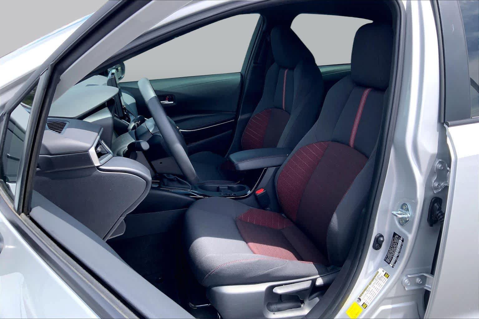 Used 2023 Toyota Corolla SE FWD image 8