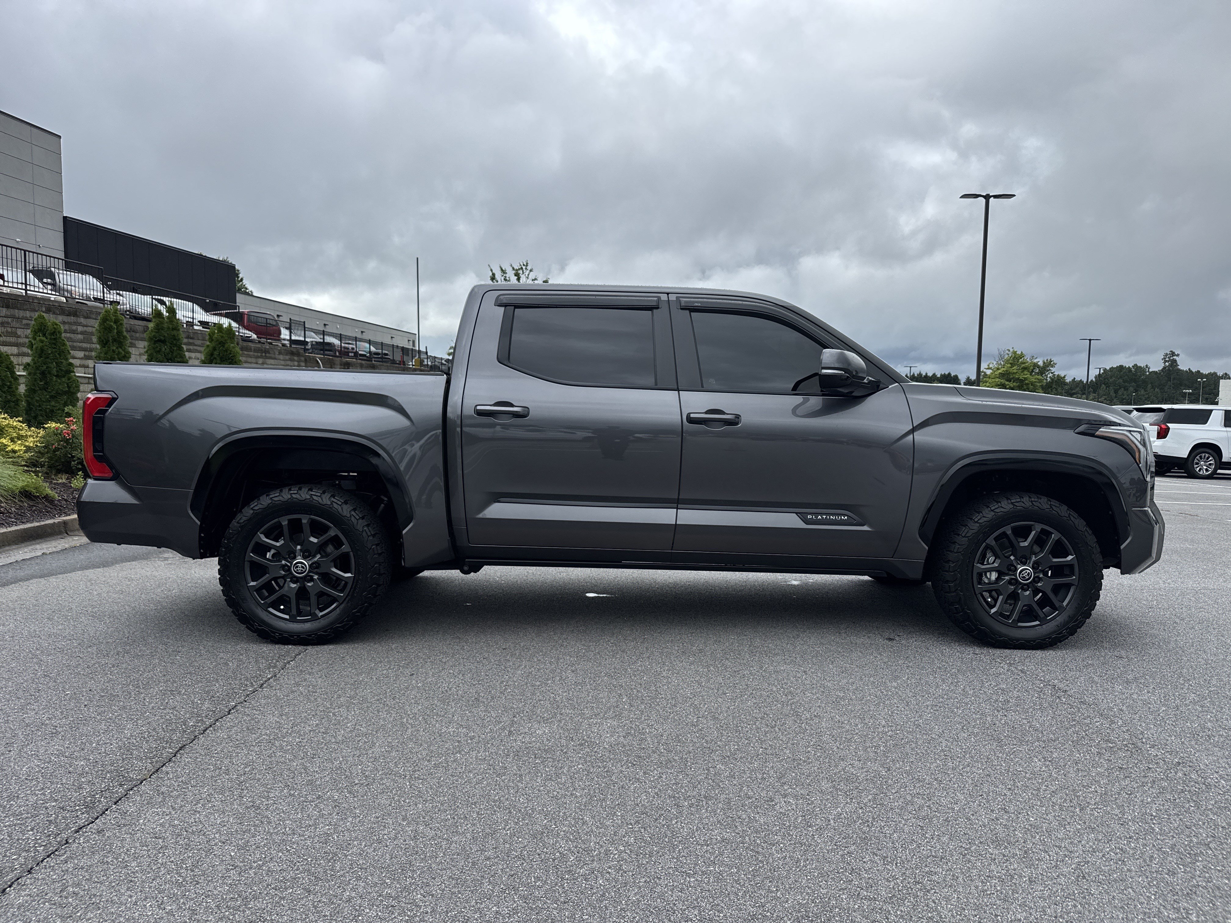 Used 2024 Toyota Tundra Platinum AWD/4WD image 11