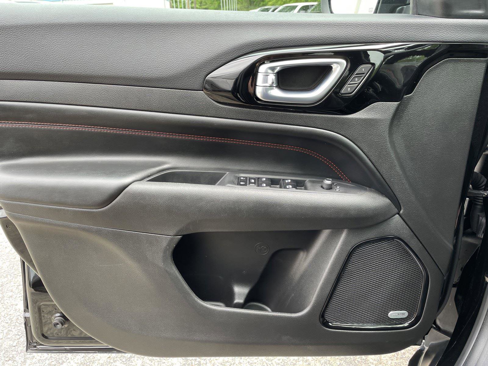 Used 2024 Jeep Compass Trailhawk w/ Trailhawk Elite Group image 31