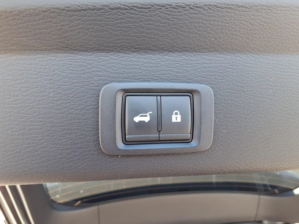 New 2026 Nissan Rogue Platinum AWD/4WD image 30