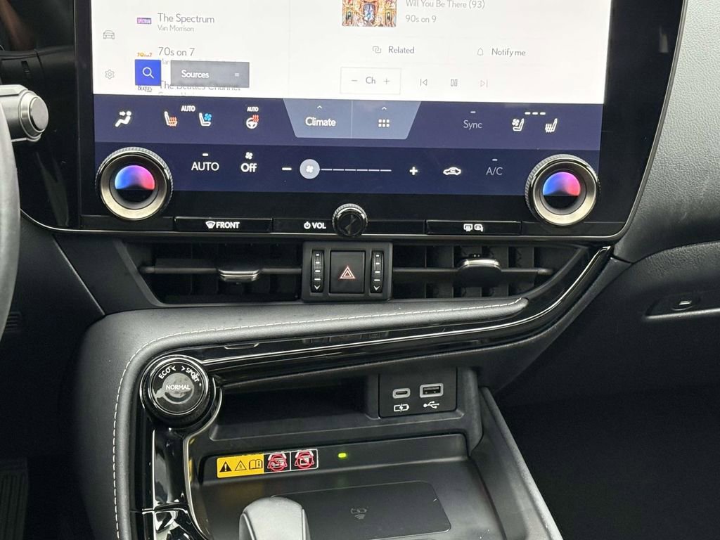 Used 2023 Lexus NX 350 AWD image 19