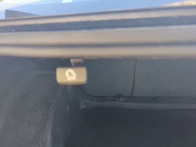 Used 2023 Chevrolet Malibu LT image 17