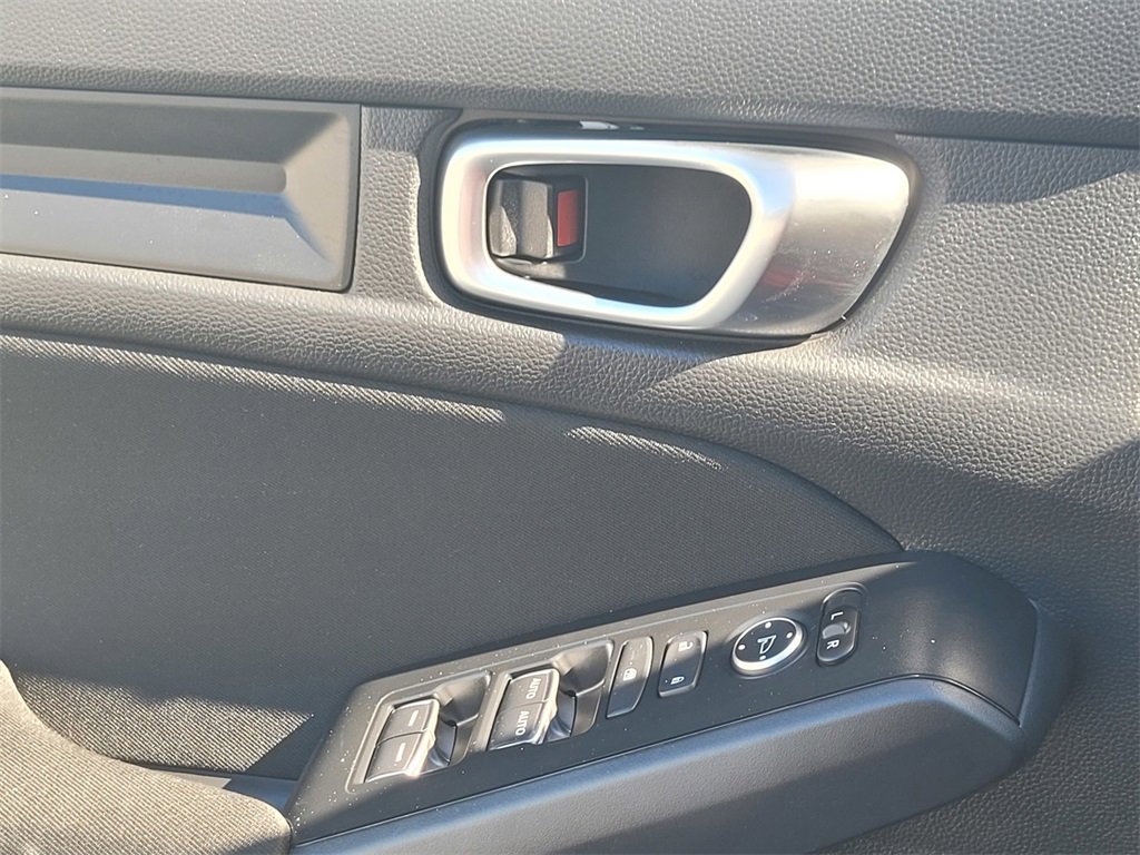 Used 2023 Honda Civic Sport image 28