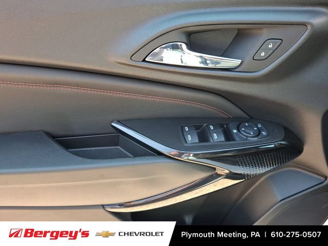Certified 2024 Chevrolet Trax RS w/ Driver Confidence Package FWD image 15