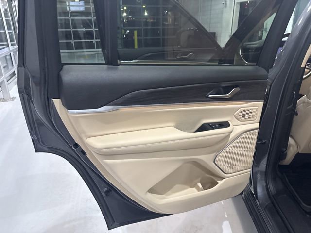 Used 2021 Jeep Grand Cherokee L Limited w/ Trailer Tow Group (B) image 19