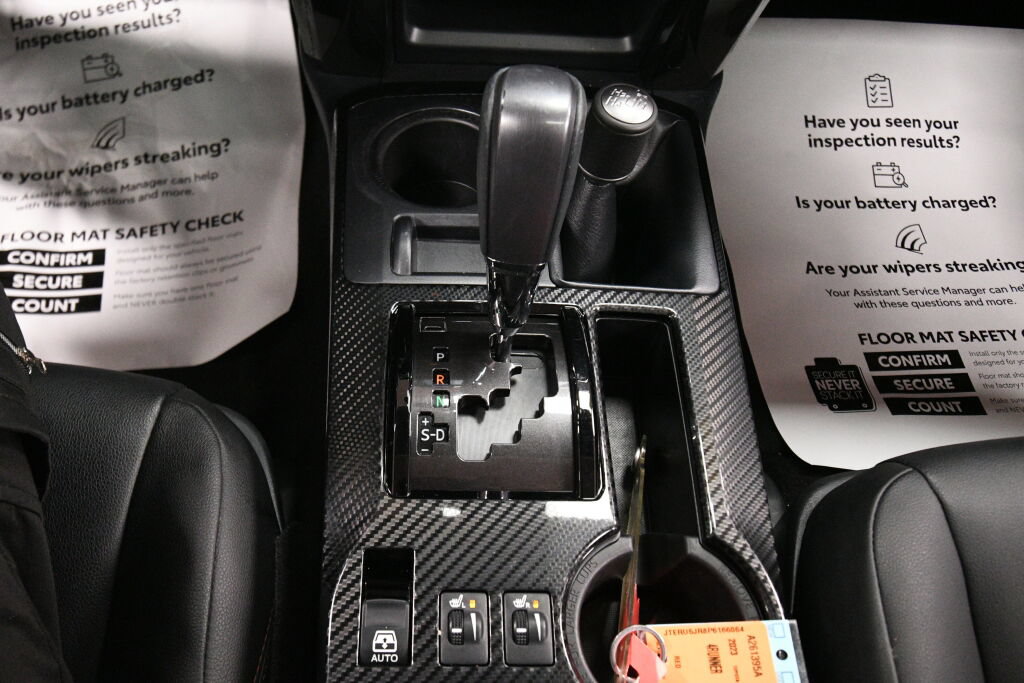 Certified 2023 Toyota 4Runner TRD Off-Road Premium w/ Moonroof Package AWD/4WD image 18