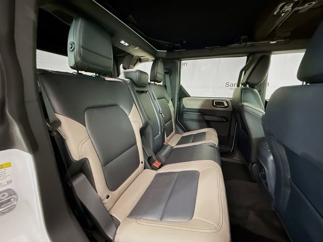 Used 2024 Ford Bronco Wildtrak AWD/4WD image 26