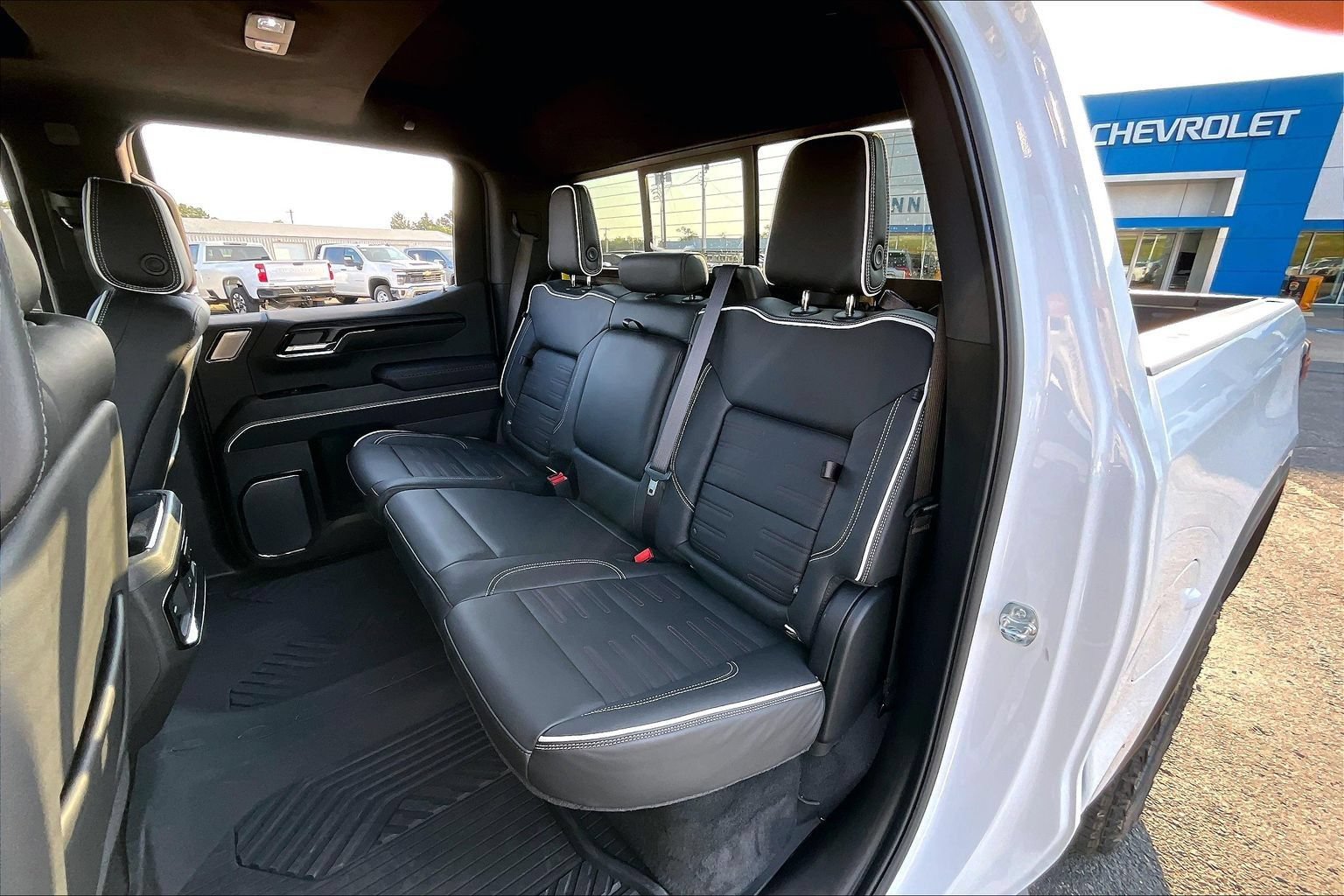 Used 2026 GMC Sierra 1500 AT4X w/ AT4X AEV Edition AWD/4WD image 28