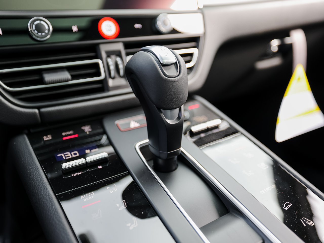 Certified 2026 Porsche Macan S AWD/4WD image 20