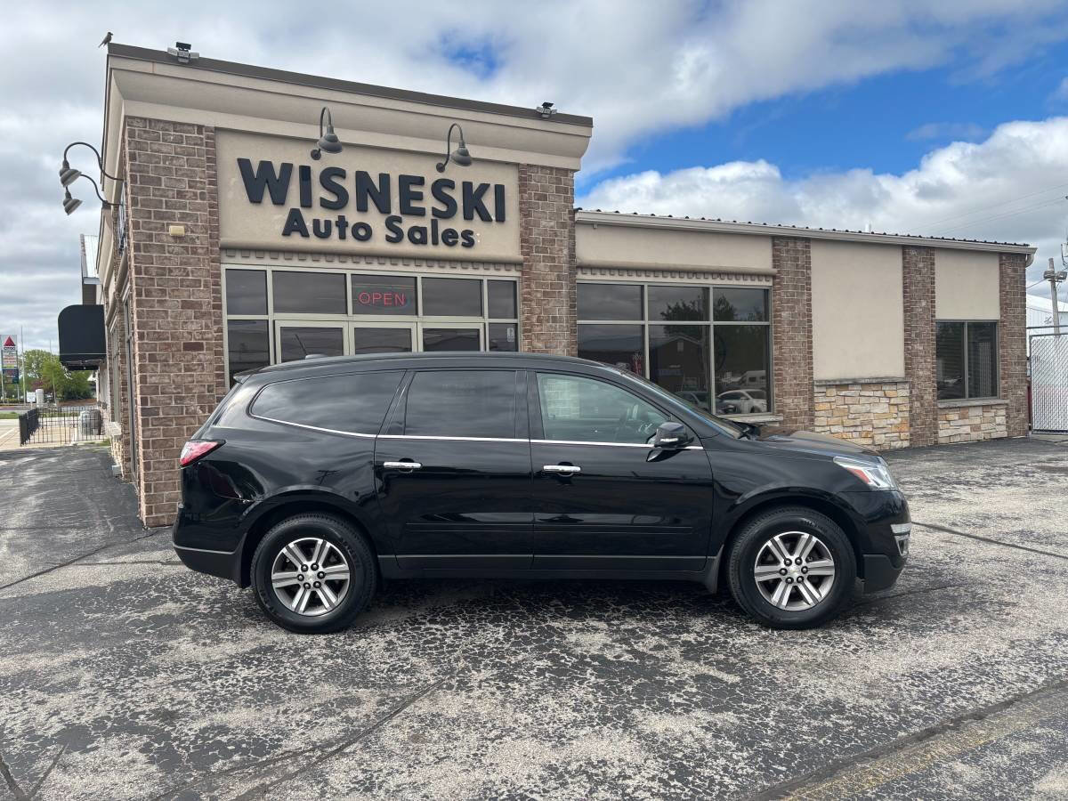 Used 2016 Chevrolet Traverse LT image 2