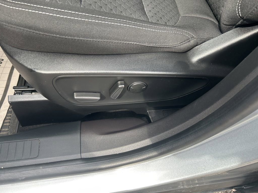 Used 2023 Ford Escape Active image 21