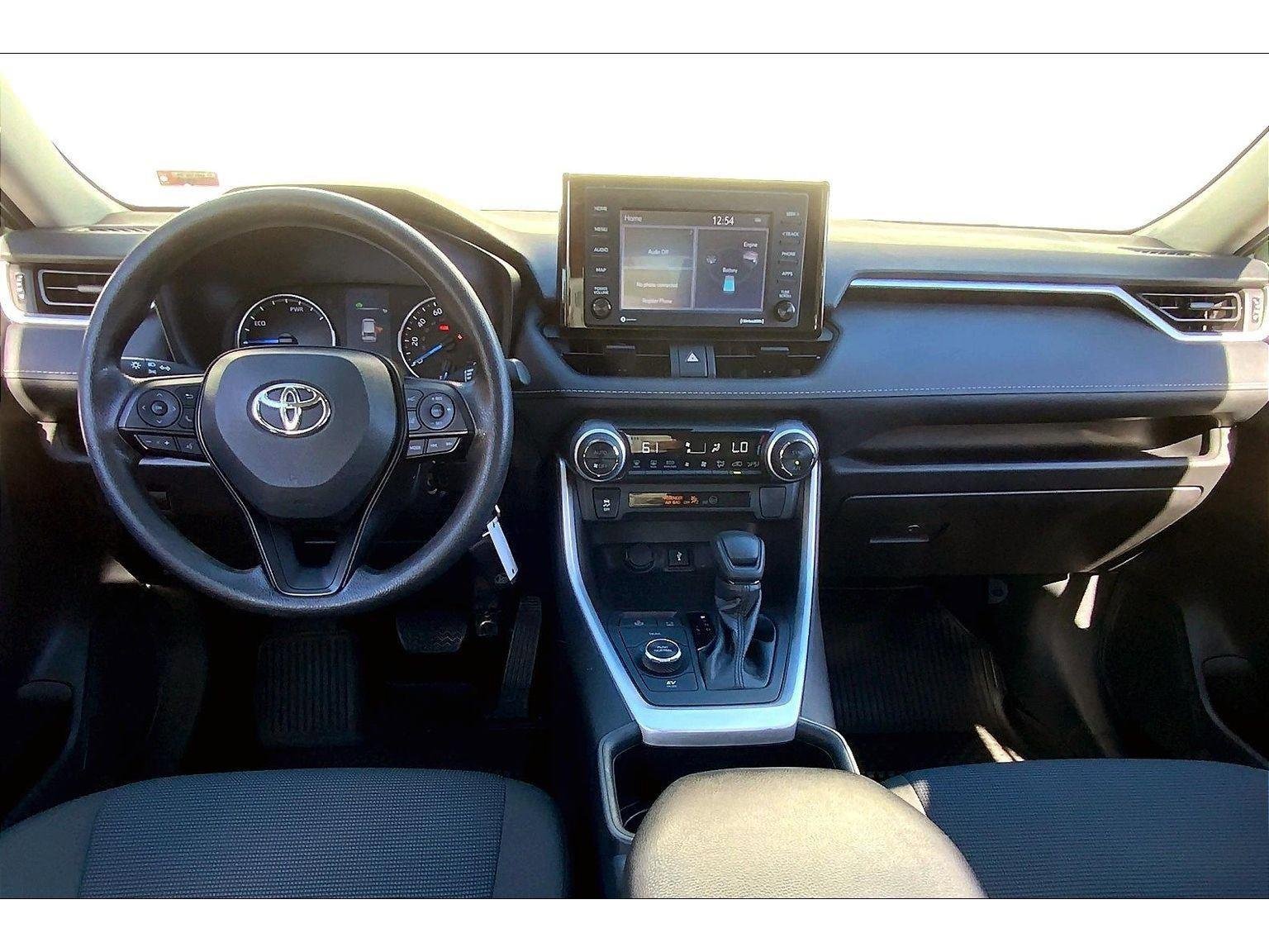 Used 2022 Toyota RAV4 LE image 13