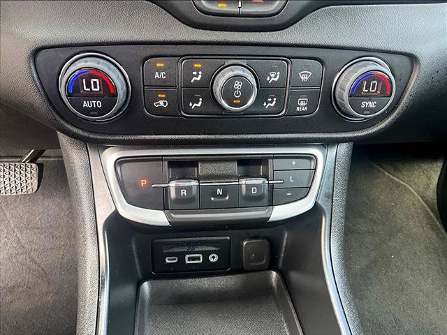 Used 2023 GMC Terrain SLT FWD image 24