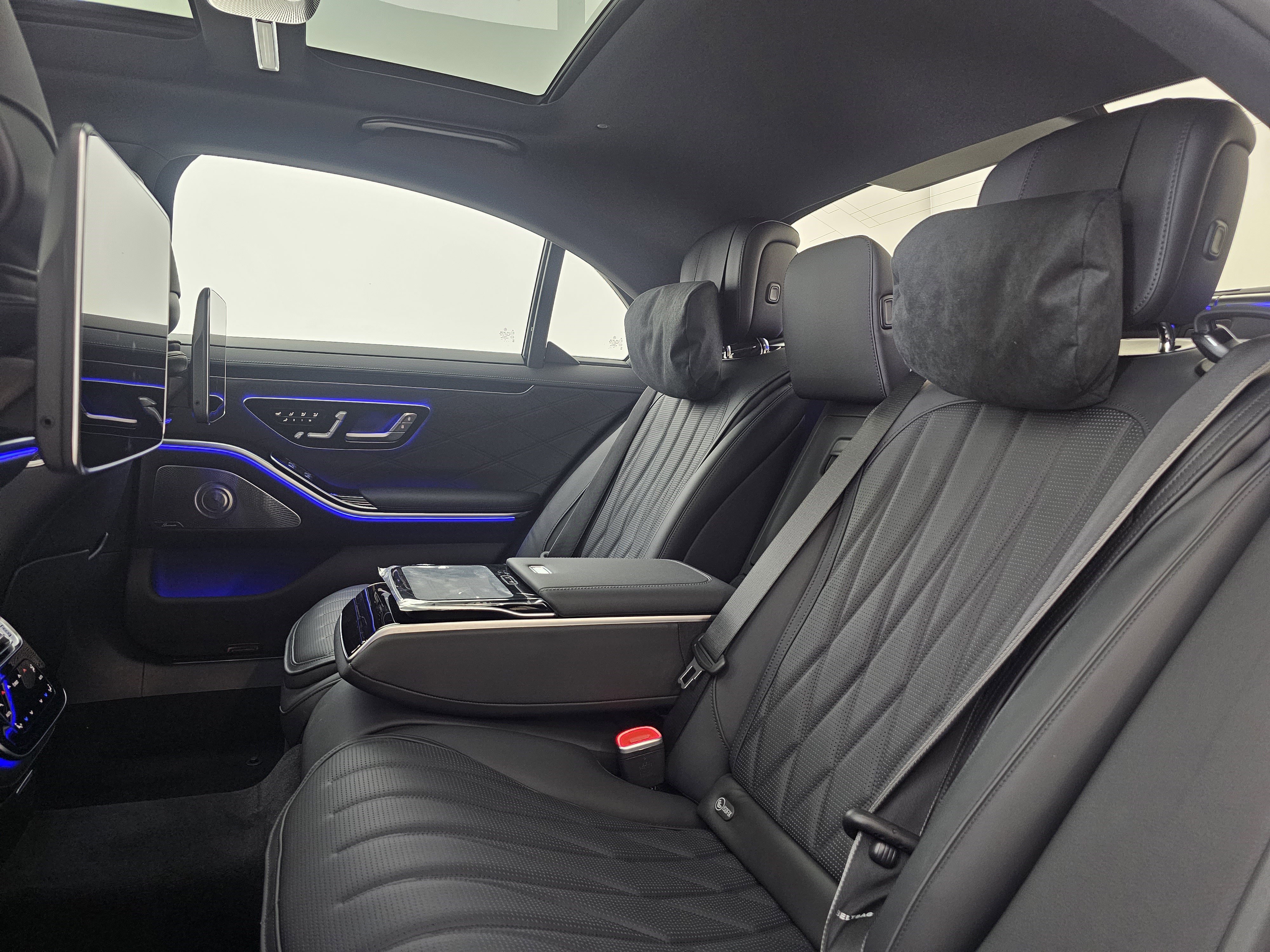 New 2025 Mercedes-Benz S 63 AMG S image 21