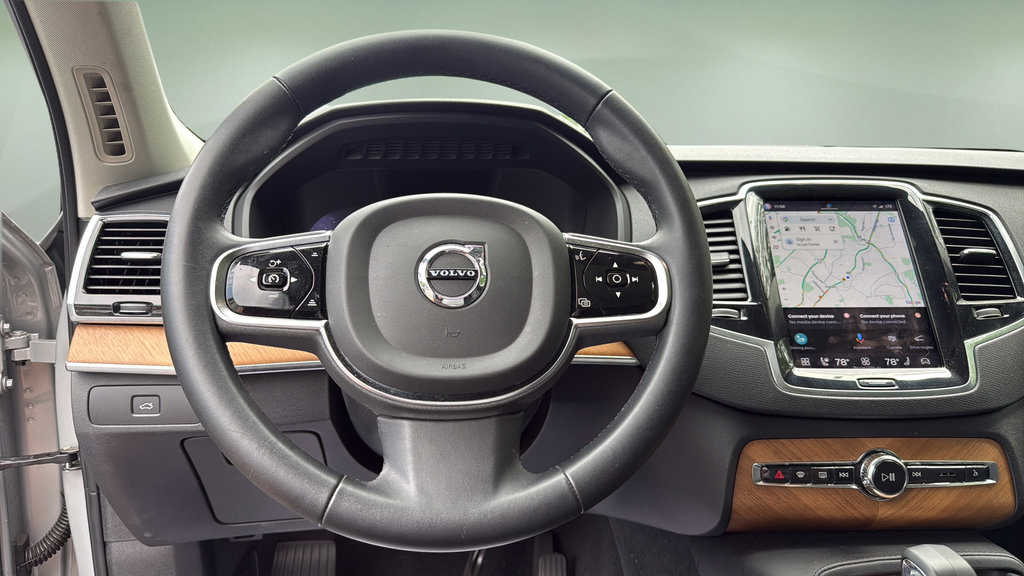 Used 2023 Volvo XC90 B6 Plus w/ Protection Package AWD/4WD image 24