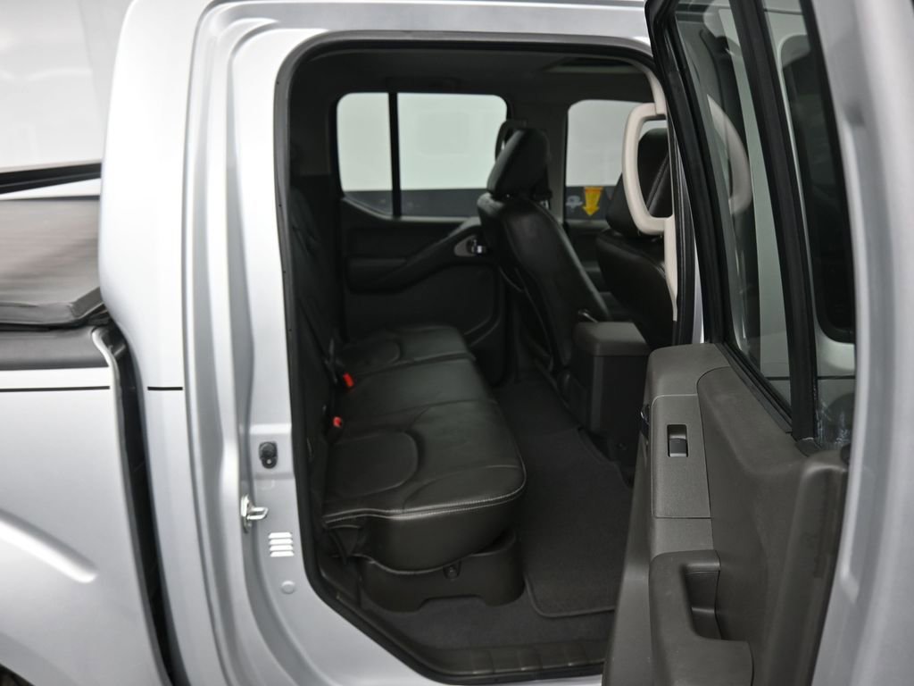 Used 2021 Nissan Frontier PRO-4X w/ Pro-4x Utility Package image 38