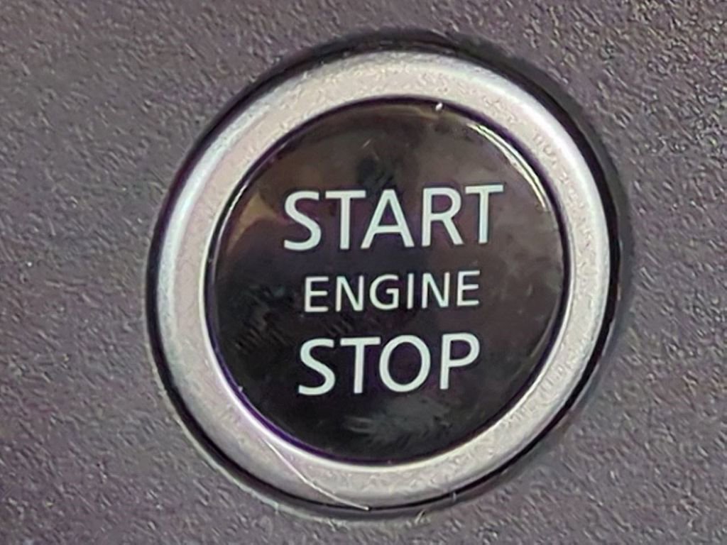 Certified 2021 Nissan Rogue SV image 29