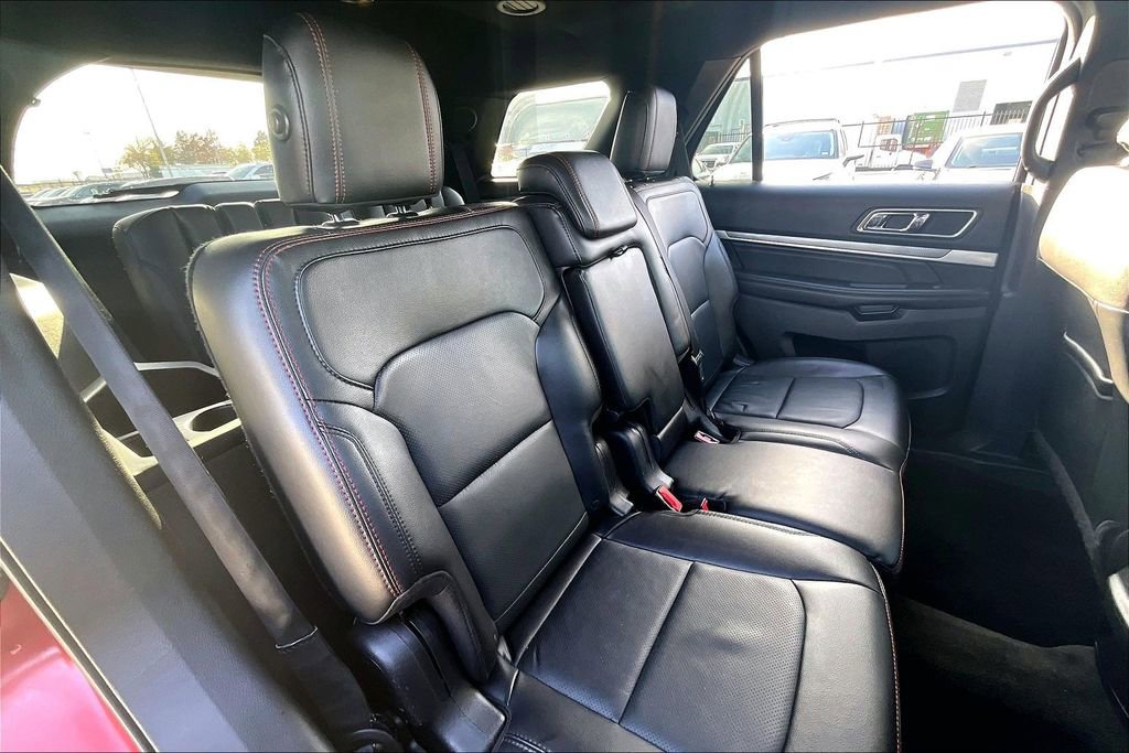 Used 2017 Ford Explorer Sport image 31