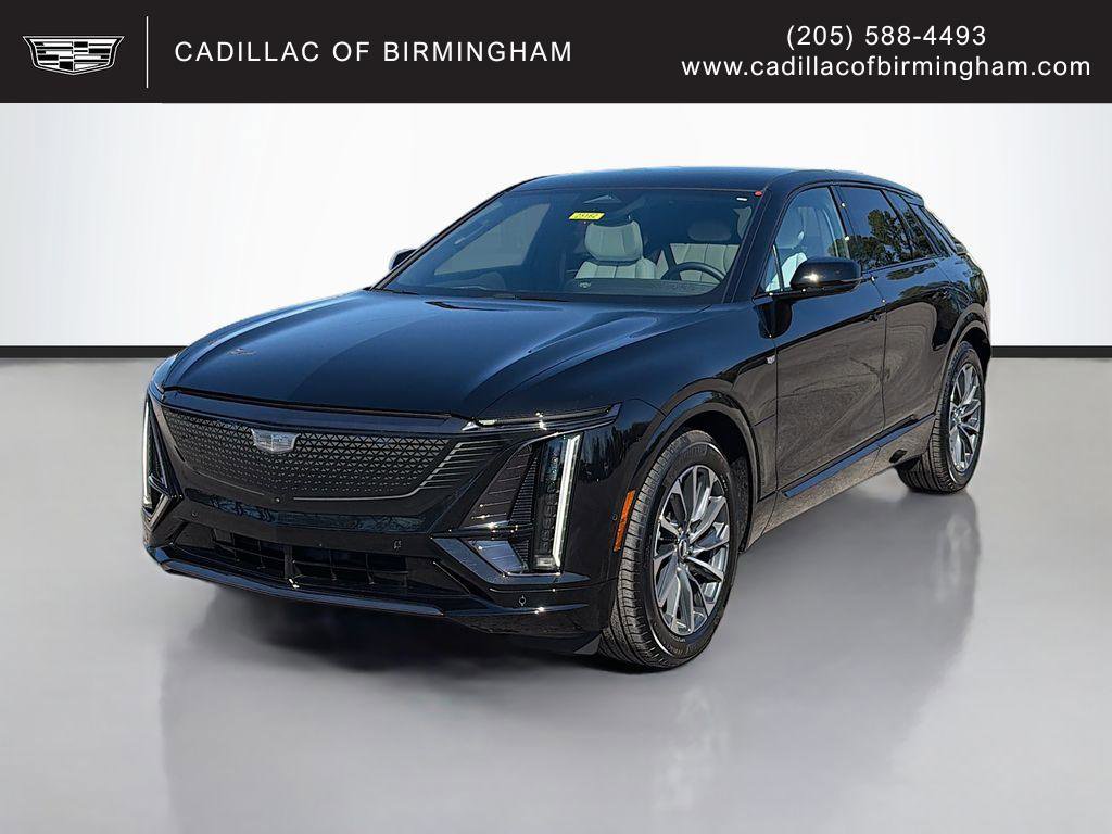 New 2025 Cadillac Lyriq Sport image 1