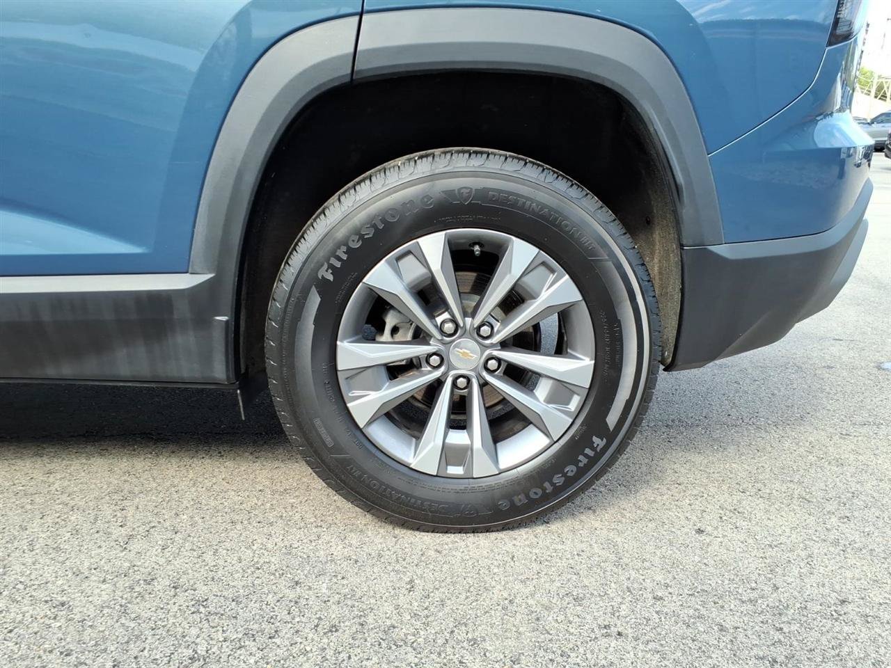 Used 2025 Chevrolet Equinox LT w/ Convenience Package II FWD image 5