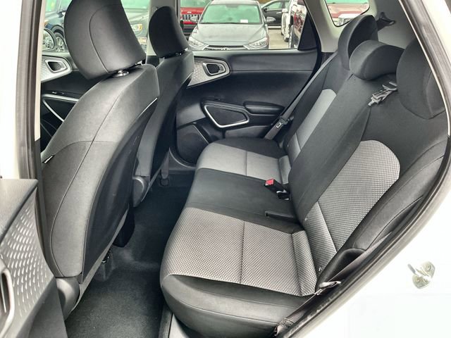 Used 2020 Kia Soul LX image 25
