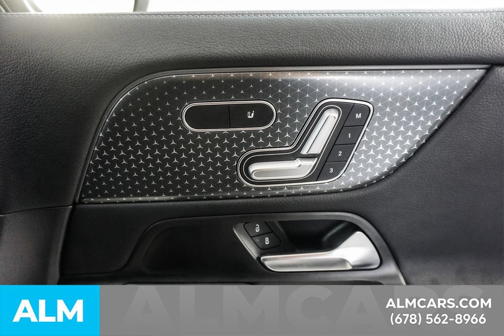 Used 2025 Mercedes-Benz GLA 250 image 44