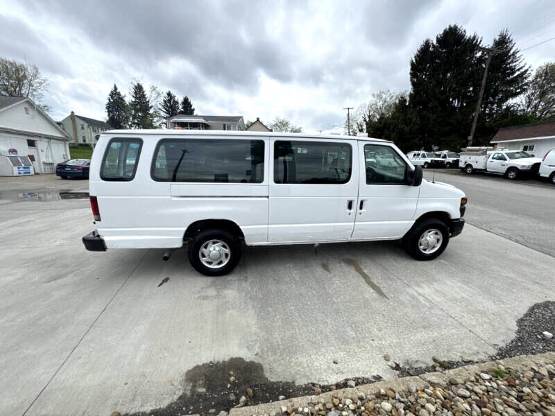 Used 2008 Ford E-350 and Econoline 350 Extended Super Duty image 5