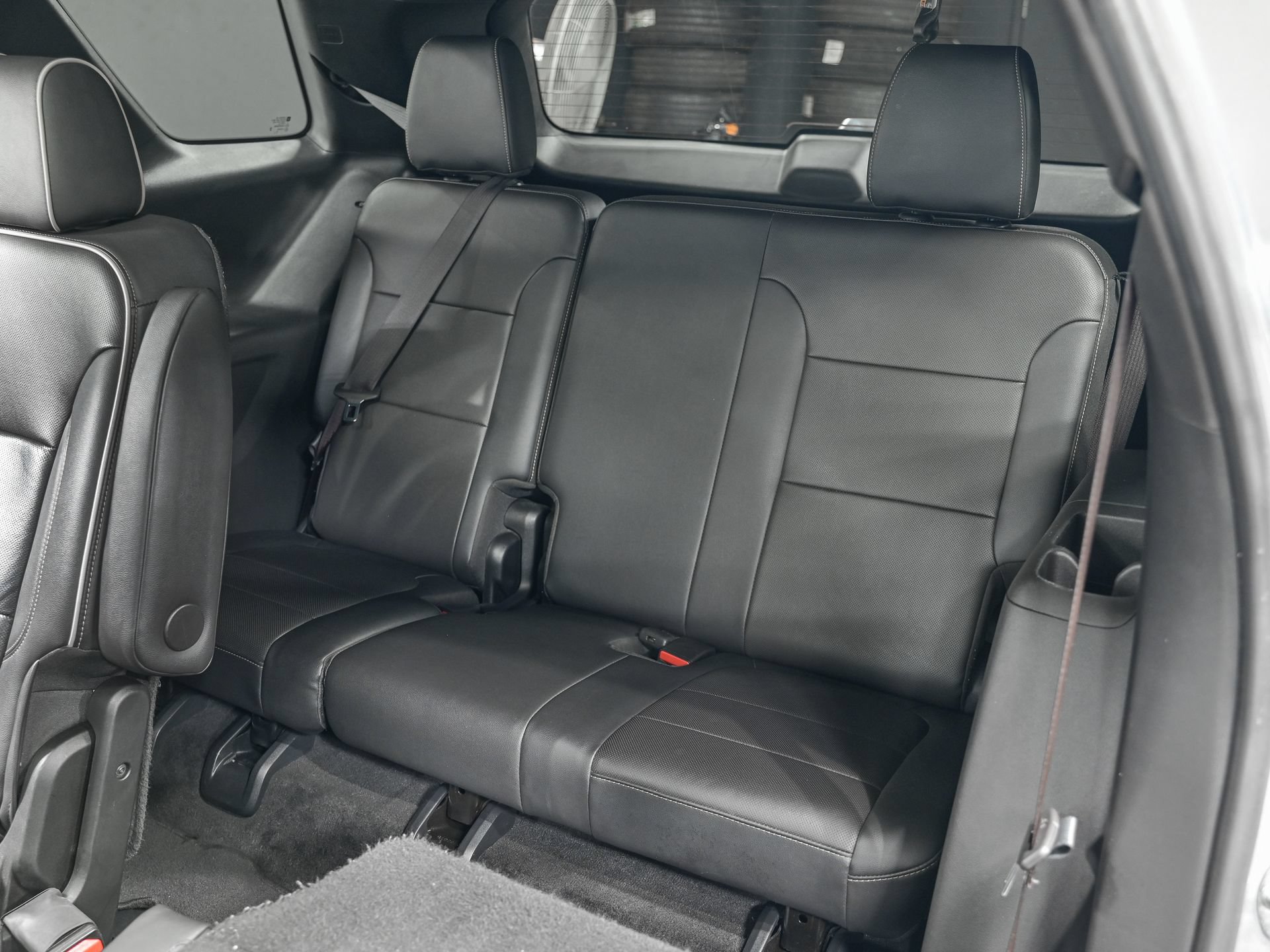 Used 2024 Chevrolet Traverse Premier w/ Redline Edition AWD/4WD image 28