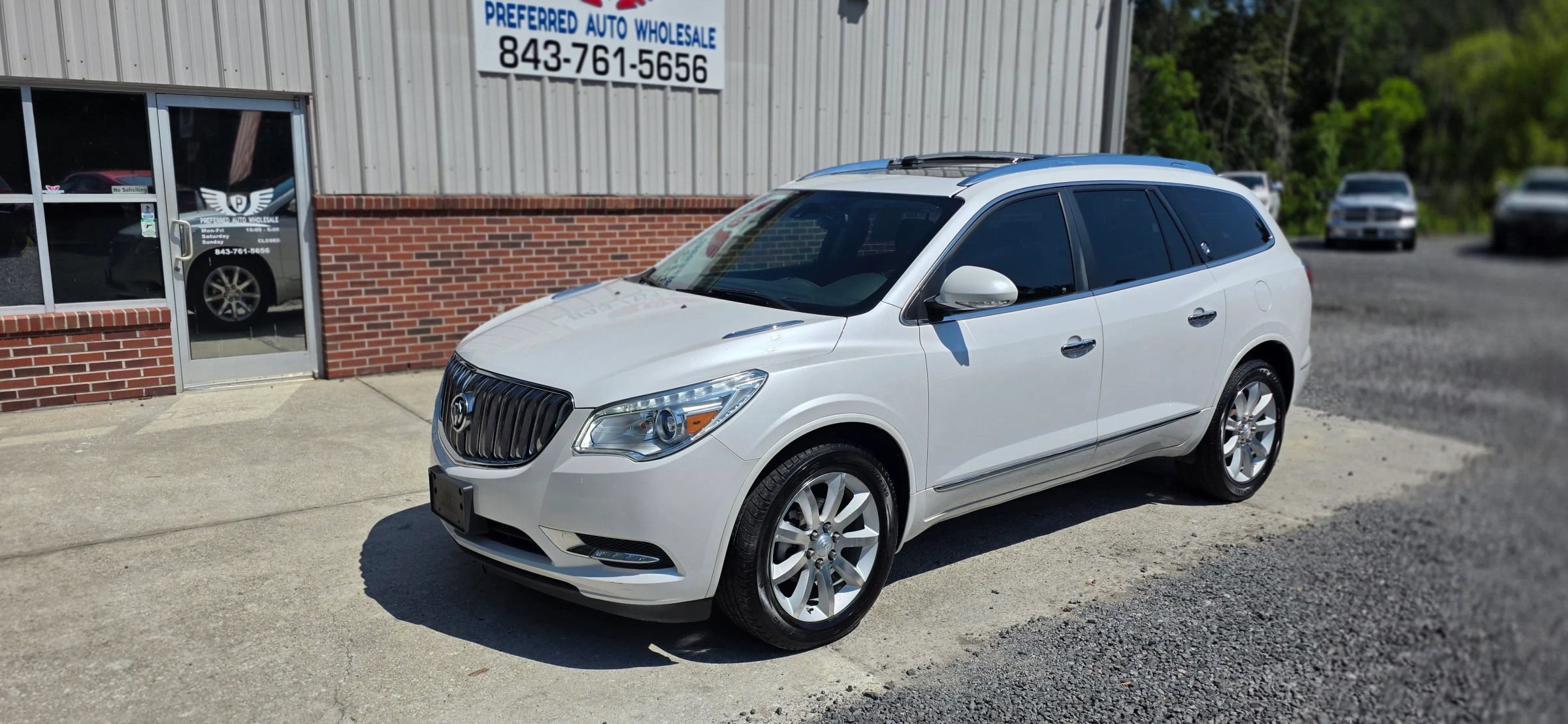 Used 2016 Buick Enclave Premium w/ Experience Buick Package FWD image 1
