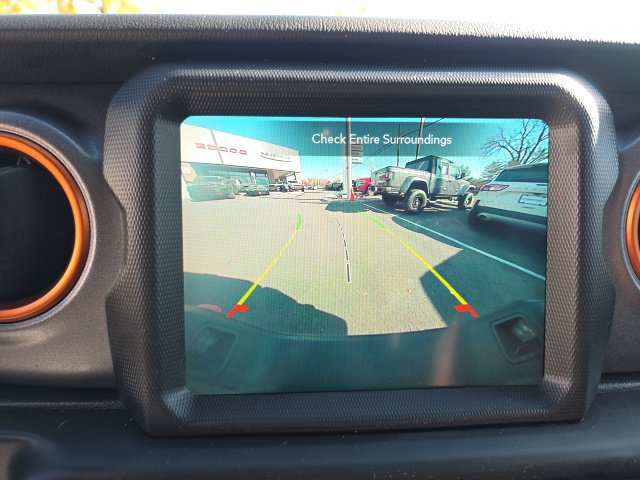 Used 2022 Jeep Gladiator Mojave AWD/4WD image 5