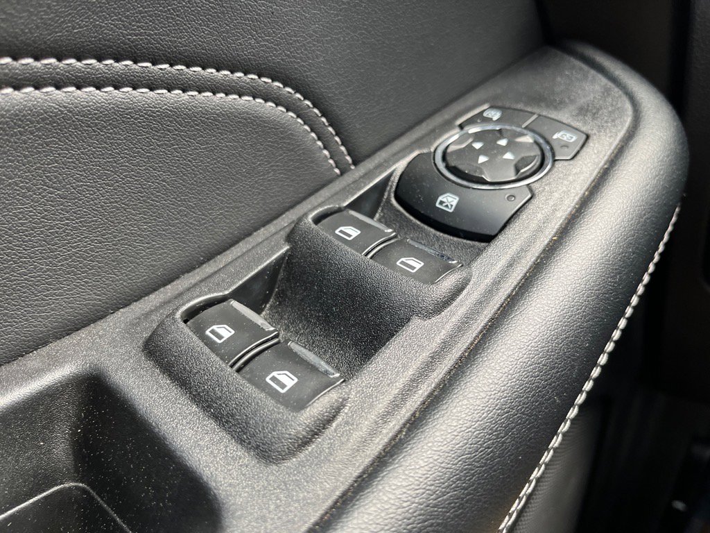 Used 2024 Ford Edge Titanium image 26