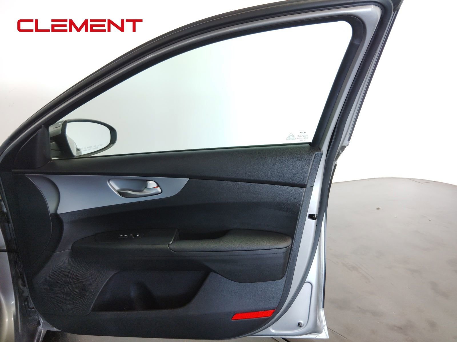 Used 2022 Kia Forte LXS image 29