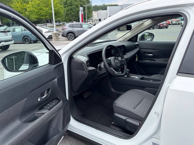 New 2026 Nissan Kicks SV w/ Cold Weather Package AWD/4WD image 13