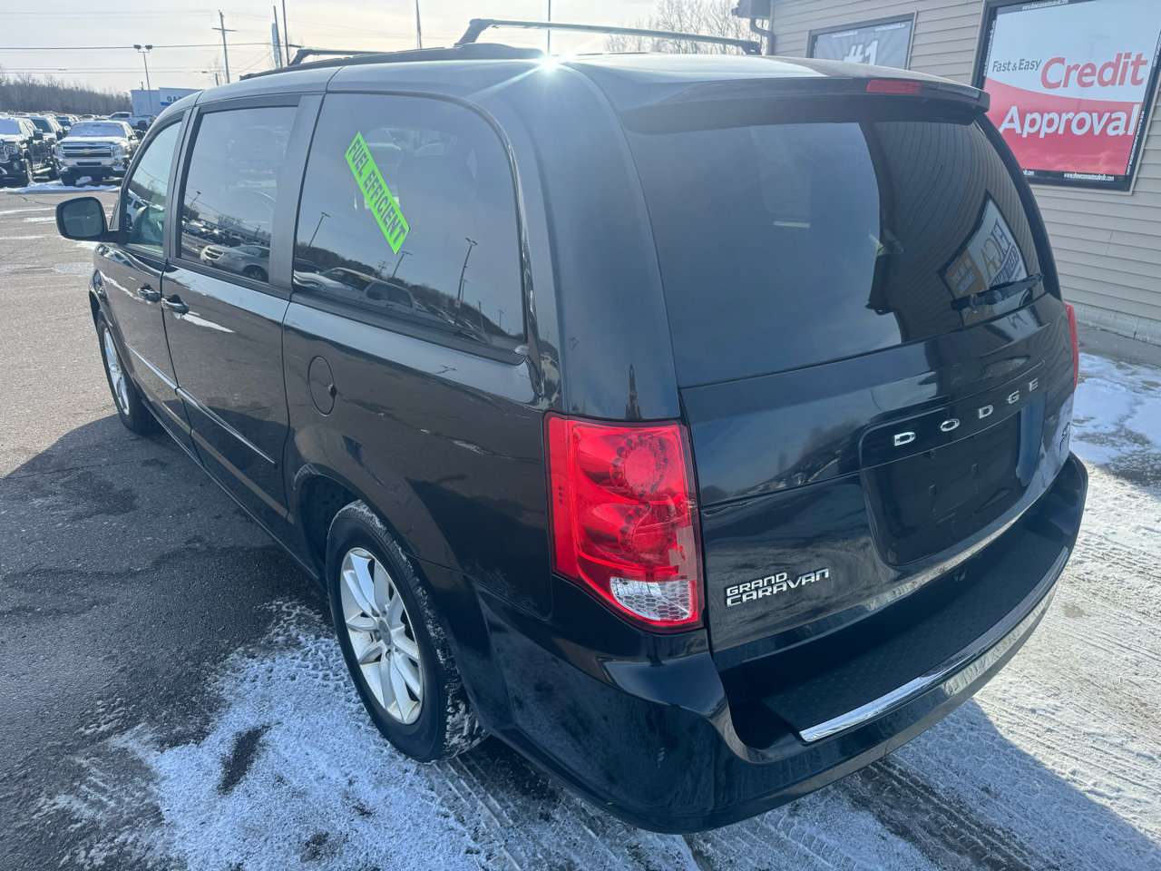 Used 2014 Dodge Grand Caravan SXT image 7