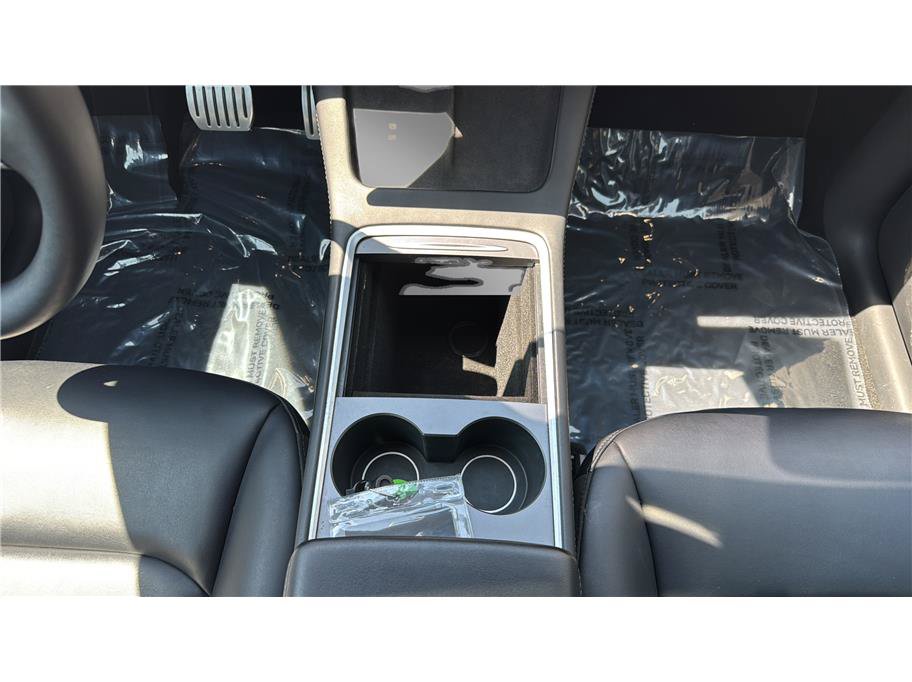 Used 2024 Tesla Model Y Performance AWD/4WD image 25
