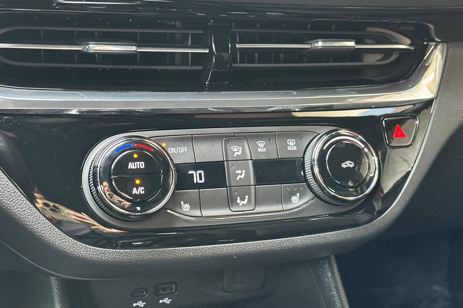 Certified 2026 Buick Envista Sport Touring w/ Convenience I Package image 27