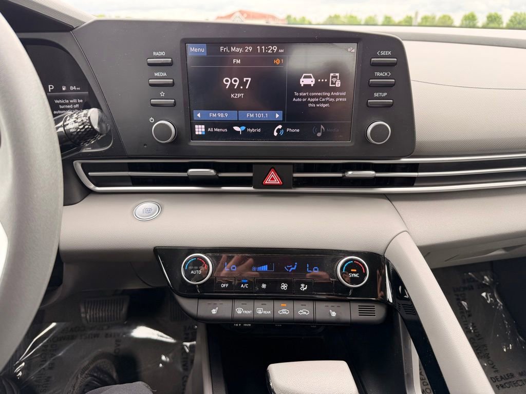 Used 2023 Hyundai Elantra Blue FWD image 17